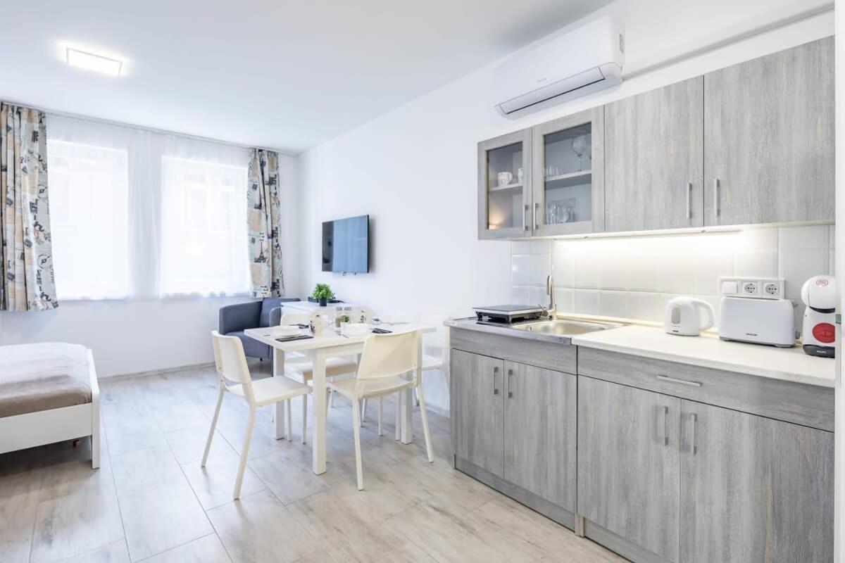 Convenient 2-Room Central Apartment บูดาเปสต์ ภายนอก รูปภาพ